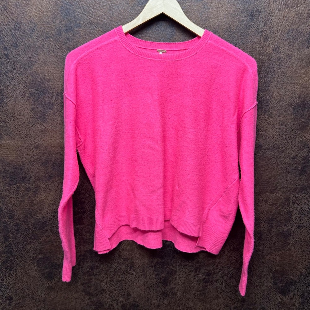 Free People Crewneck Pink Wool Barbie Sweater Oversized Small (see measurement)